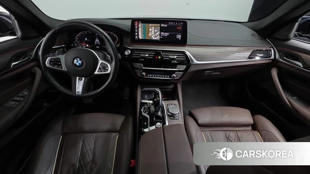 BMW 5 Series (G30) id 4294073 из Кореи 32