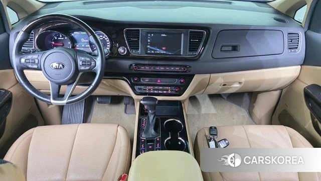 Kia The New Carnival id 4652197 из Кореи 29