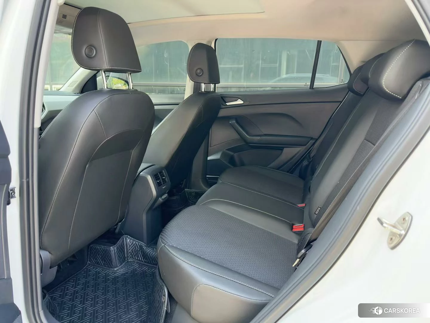 Volkswagen Exploring the shadow id 4420063 из Китая 7