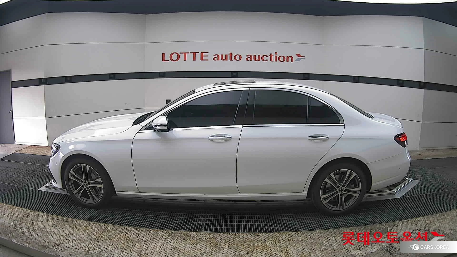 Mercedes-Benz Mercedes-Benz E350 4MATIC id 3875672 из Кореи 35