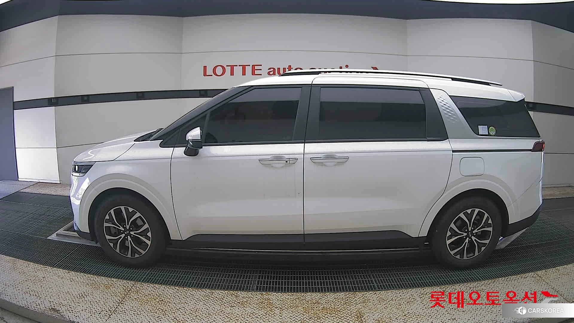 Kia Carnival id 4674173 из Кореи 33