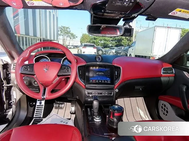 Maserati Ghibli id 3344863 из Кореи 17