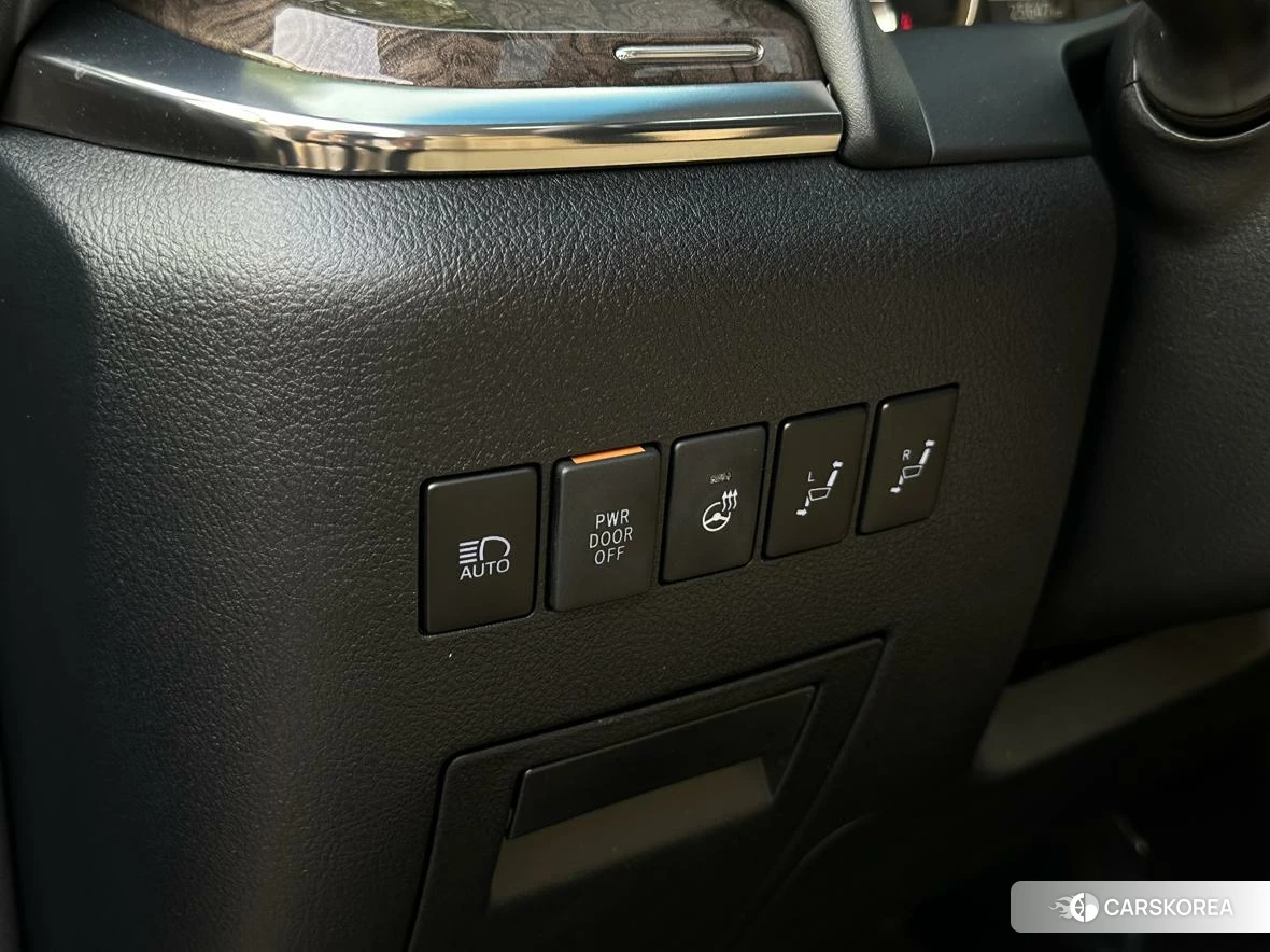 Toyota Elfa id 4487401 из Китая 16