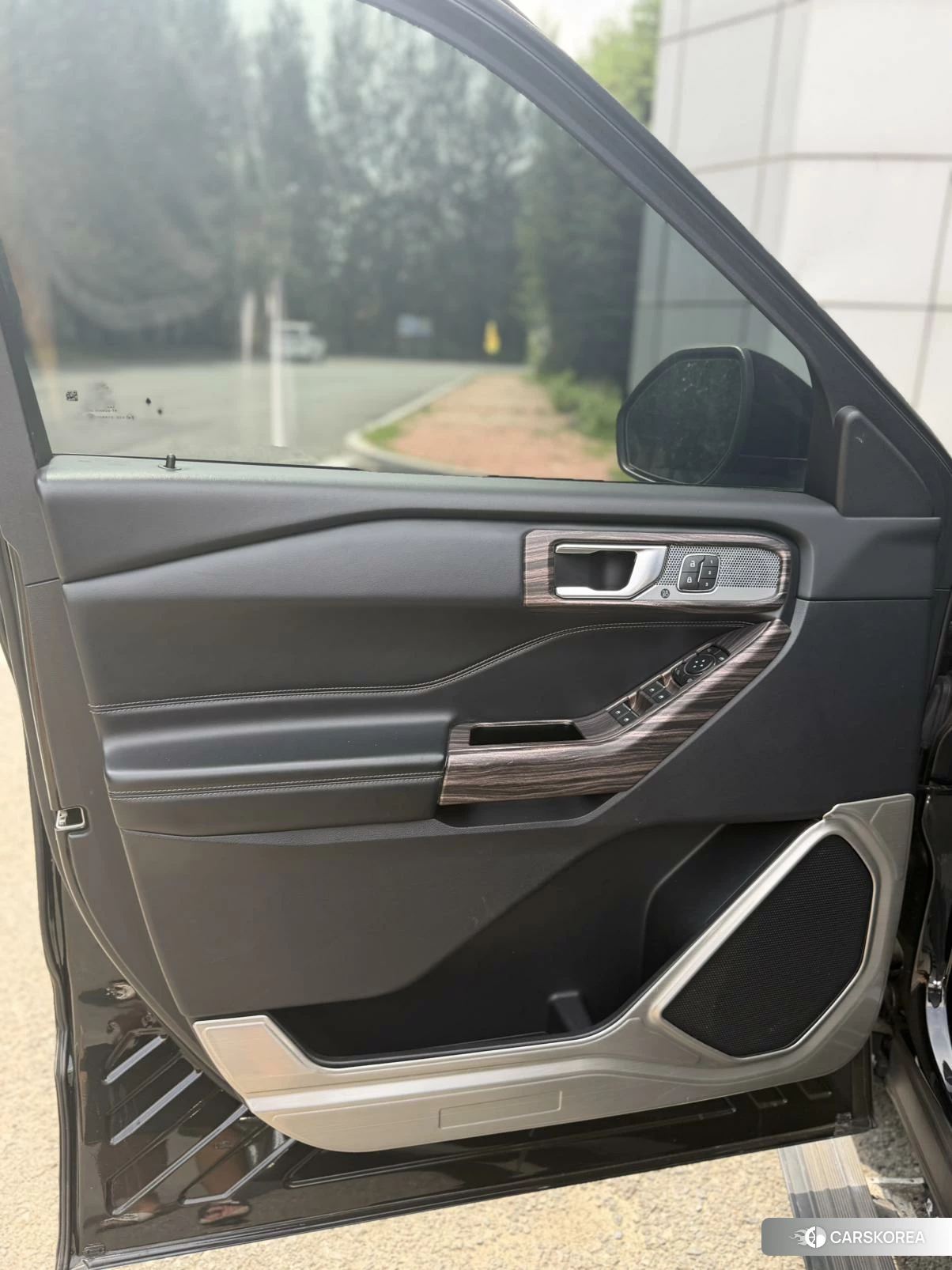 Ford Explorer id 4479683 из Китая 23