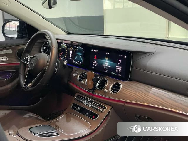 Mercedes-Benz E-class id 4368385 из Китая 18