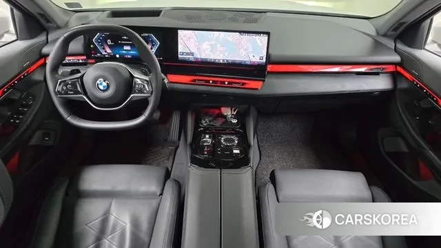 BMW 5 Series (G60) id 3739507 из Кореи 17