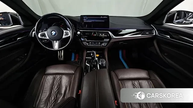 BMW 5 Series (G30) id 3428011 из Кореи 17