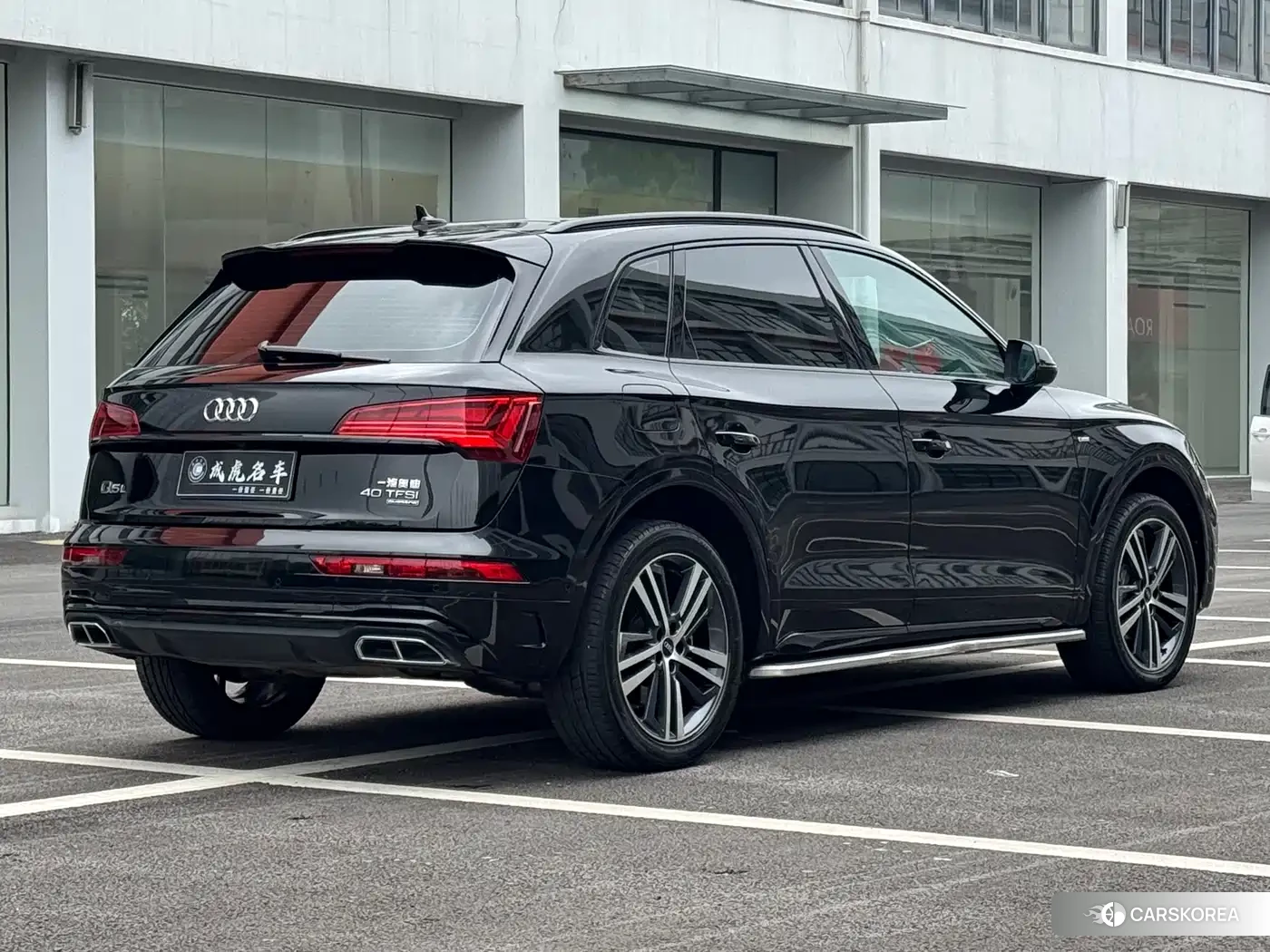 Audi Q5L id 4599690 из Китая 11