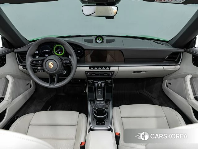 Porsche 911(992) id 4623685 из Кореи 17