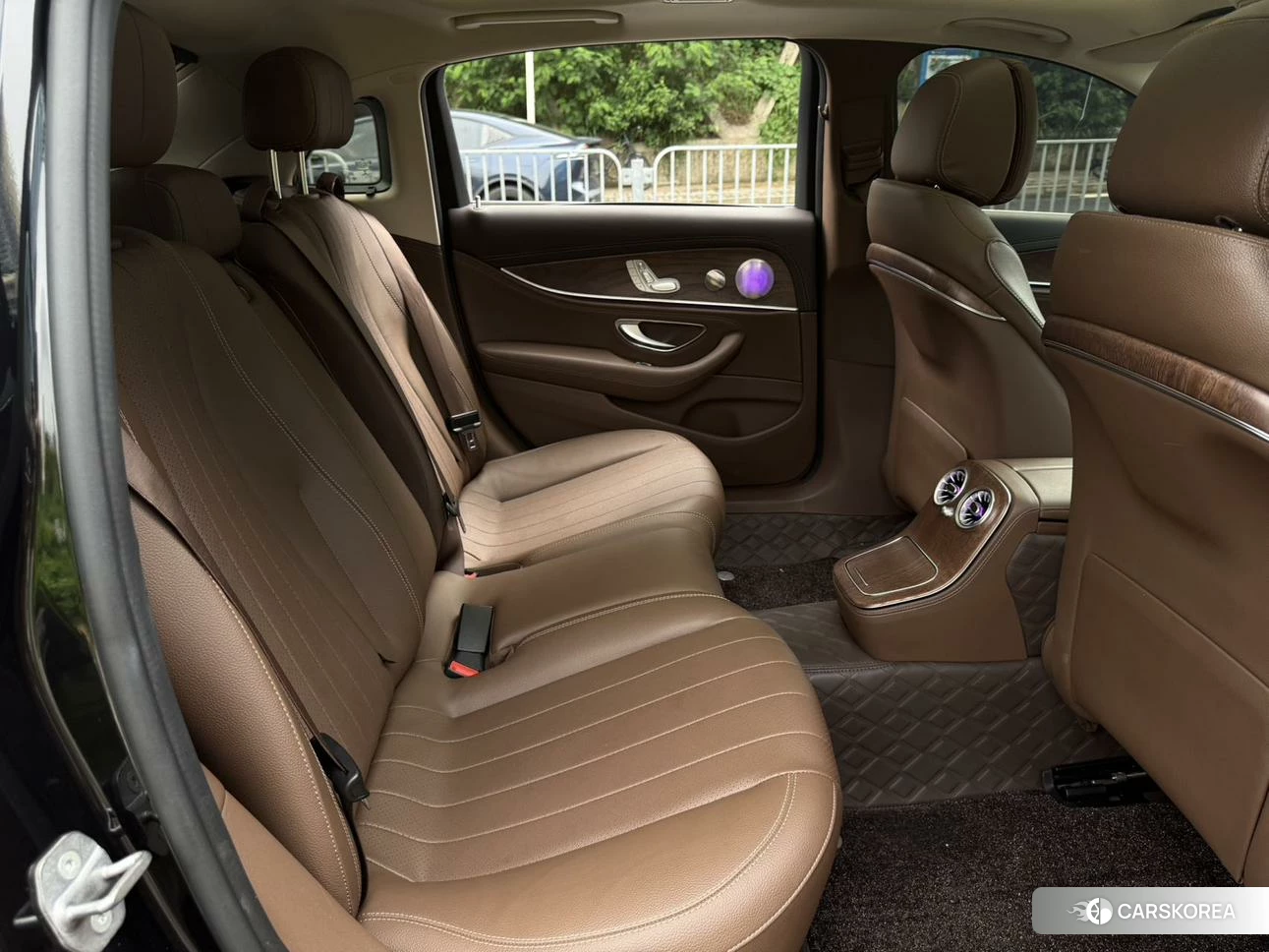Mercedes-Benz E-Class id 4461916 из Китая 12