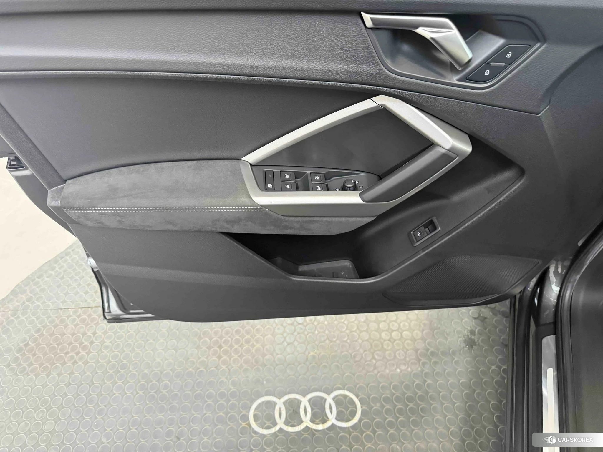 Audi Q3 id 4467549 из Китая 21