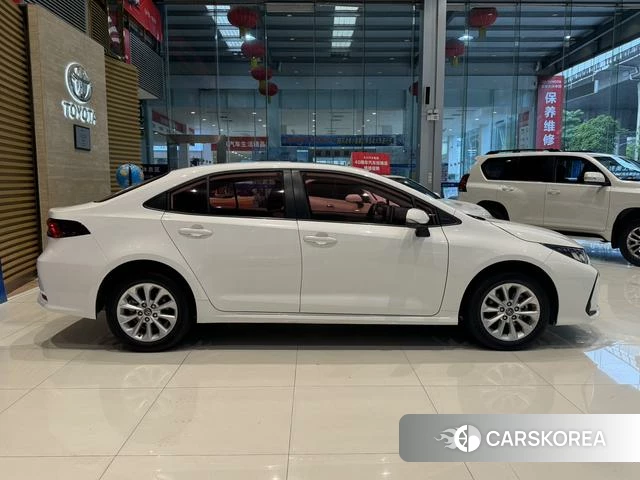 Toyota Corolla id 4278145 из Китая 15