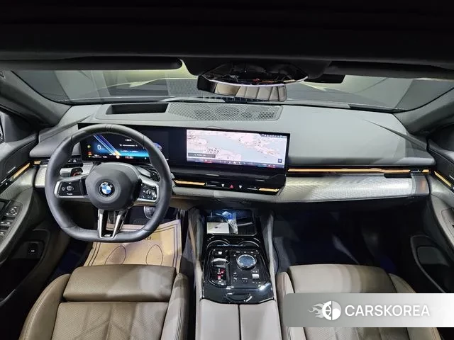 BMW 5 Series (G60) id 3452065 из Кореи 17