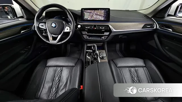 BMW 5 Series (G30) id 3764359 из Кореи 17