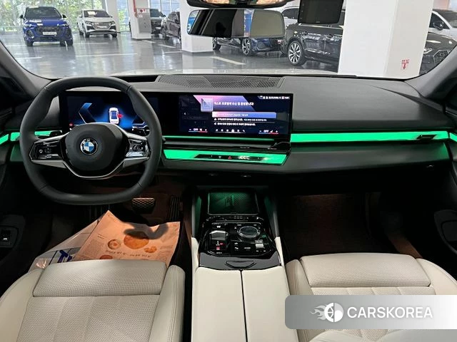 BMW 5 Series (G60) id 4546731 из Кореи 17