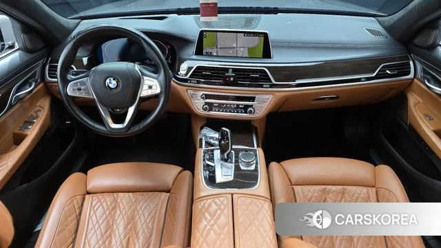 BMW 7 Series (G11) id 3839628 из Кореи 17