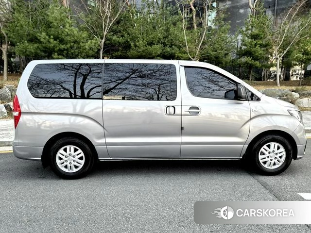 Hyundai The New Grand Starex id 3844765 из Кореи 17