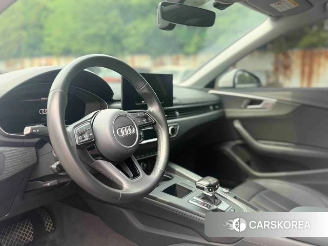 Audi A4L id 4313543 из Китая 17