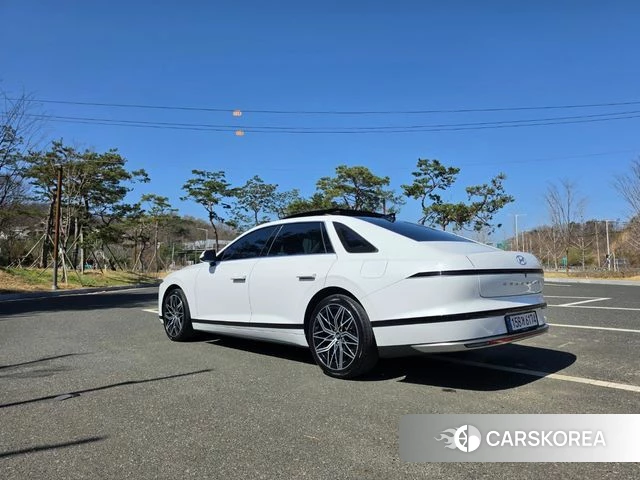 Hyundai Grandeur (GN7) id 3897391 из Кореи 17