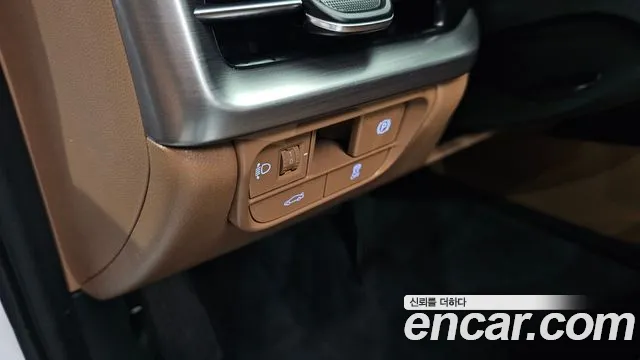 Hyundai Grandeur (GN7) id 2640028 из Кореи 17