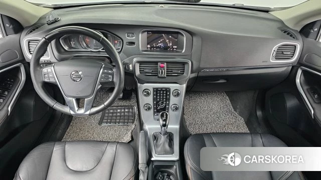 Volvo V40 Cross-Country id 3845415 из Кореи 17