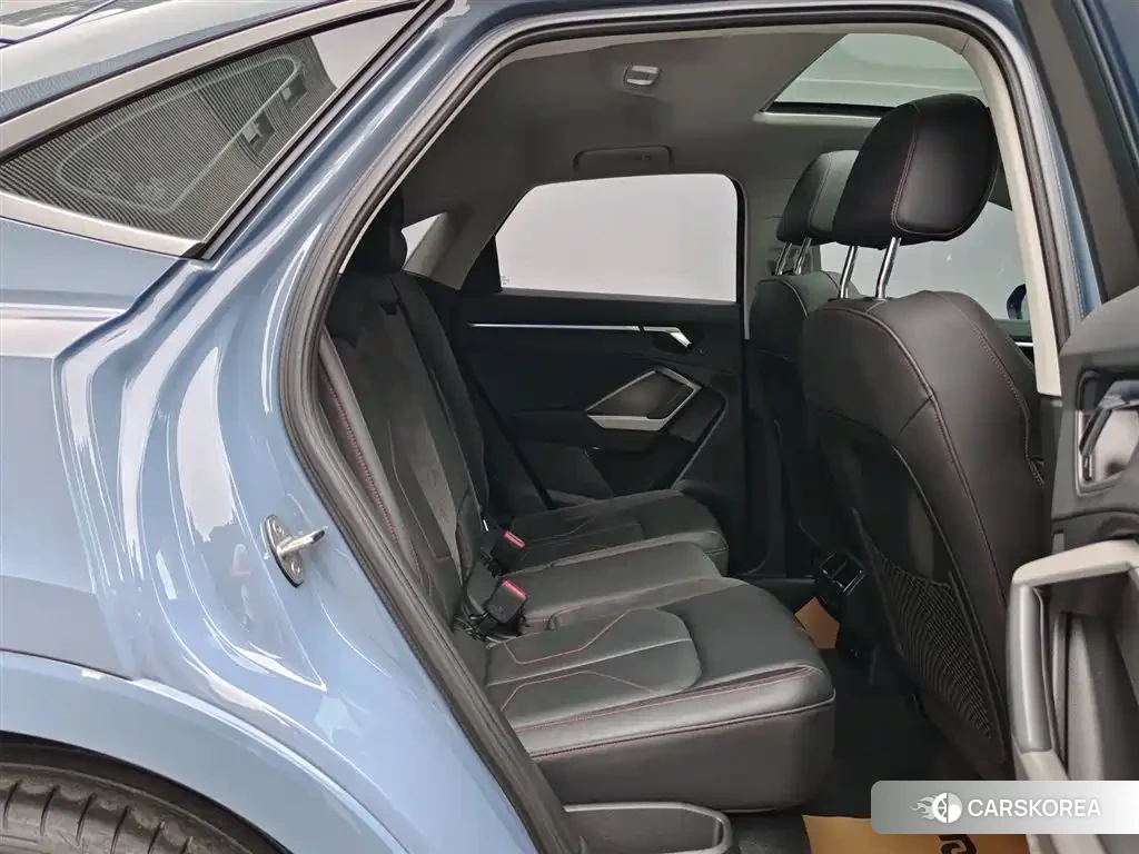 Audi Q3 Sportback id 4680713 из Китая 19