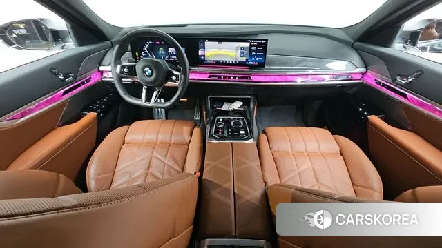 BMW 7 Series (G70) id 3653905 из Кореи 17