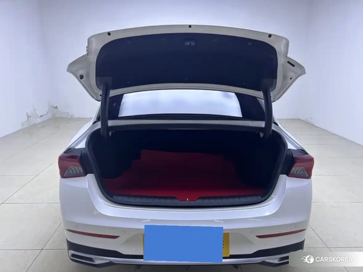 Kia K5 id 4644496 из Китая 15