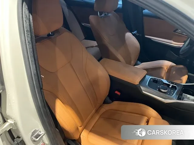 BMW 3 Series (G20) id 3354463 из Кореи 8