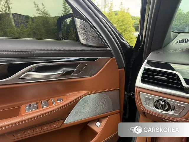 BMW 7 series id 4274718 из Китая 9