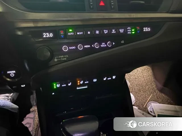 Lexus ES300h 7th generation id 3772925 из Кореи 9