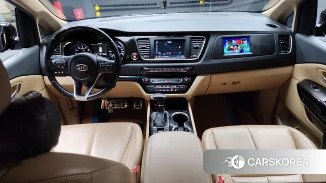 Kia The New Carnival id 3418130 из Кореи 17