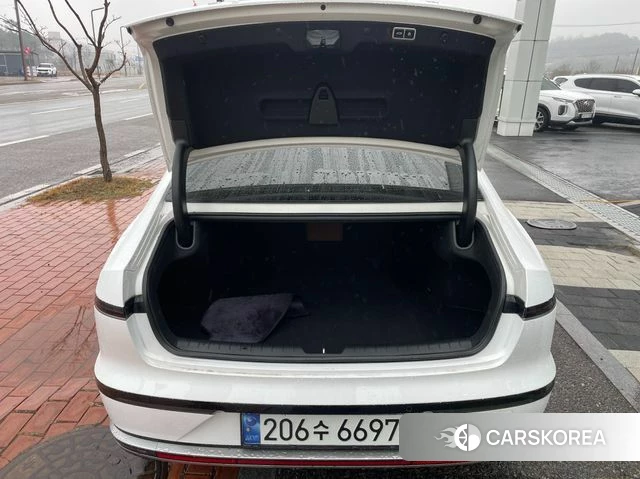 Hyundai Grandeur (GN7) id 3805660 из Кореи 17