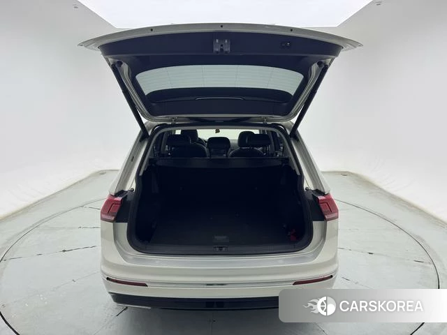 Volkswagen Tiguan L id 4300748 из Китая 25