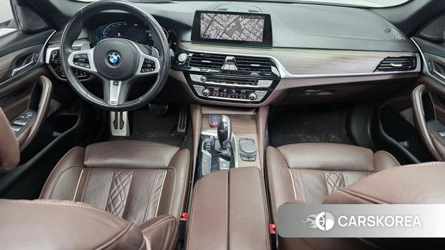BMW 5 Series (G30) id 4424178 из Кореи 17