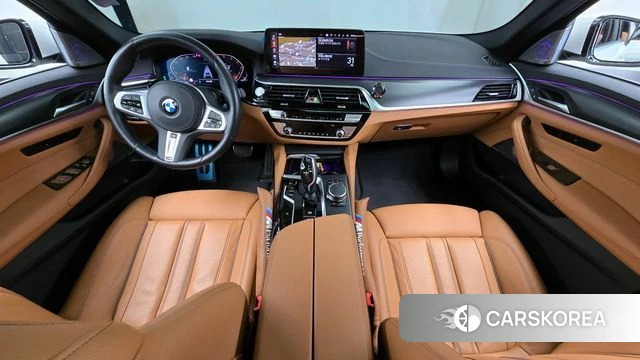 BMW 5 Series (G30) id 3865166 из Кореи 17