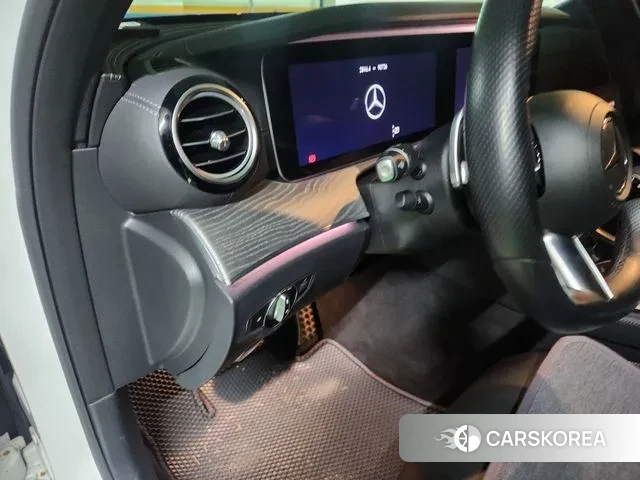 Mercedes-Benz E-Class W213 id 3592476 из Кореи 11