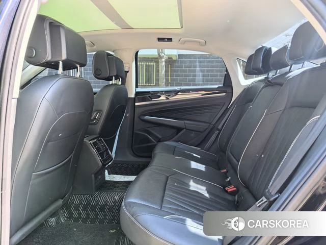 Volkswagen Passat id 4297558 из Китая 7