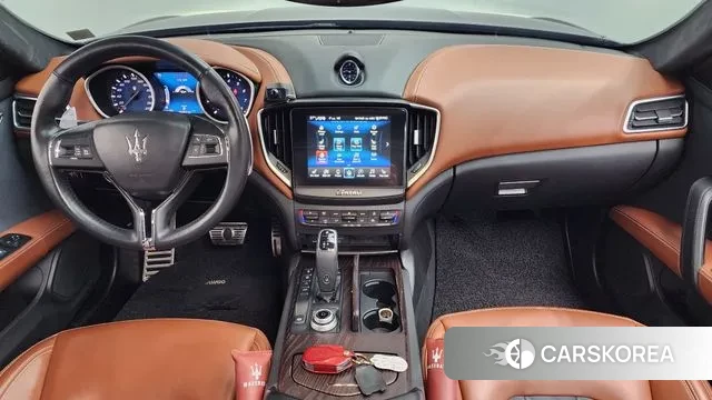 Maserati Ghibli id 3677026 из Кореи 17