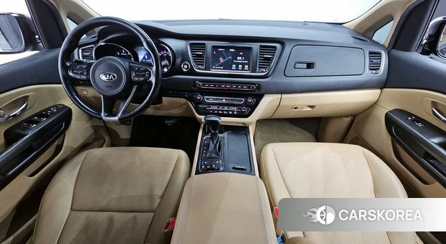 Kia All New Carnival id 3966618 из Кореи 17