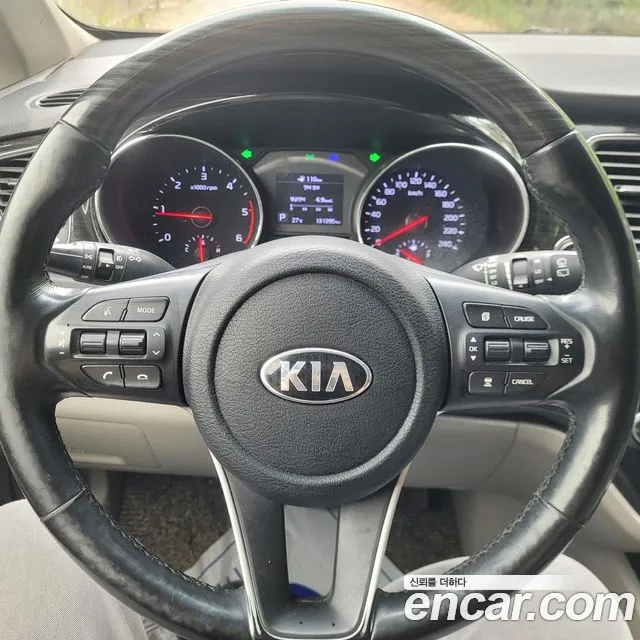 Kia The New Carnival id 2720121 из Кореи 17
