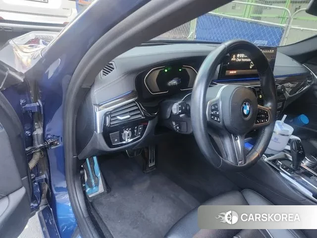 BMW 5 Series (G30) id 3621440 из Кореи 13