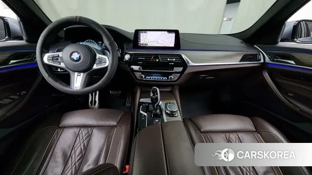 BMW 5 Series (G30) id 3754097 из Кореи 17