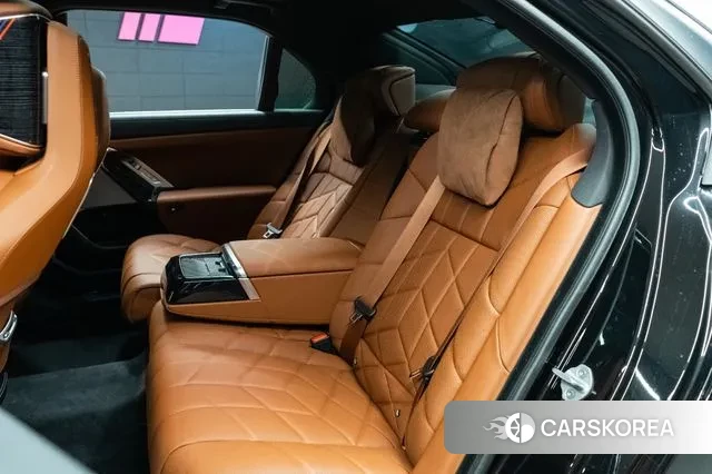 BMW 7 Series (G70) id 3446844 из Кореи 7