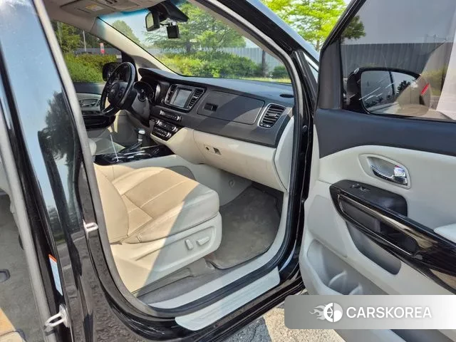 Kia The New Carnival id 3028771 из Кореи 16