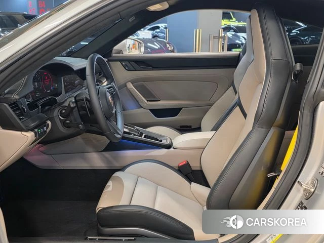 Porsche 911(992) id 4879421 из Кореи 17