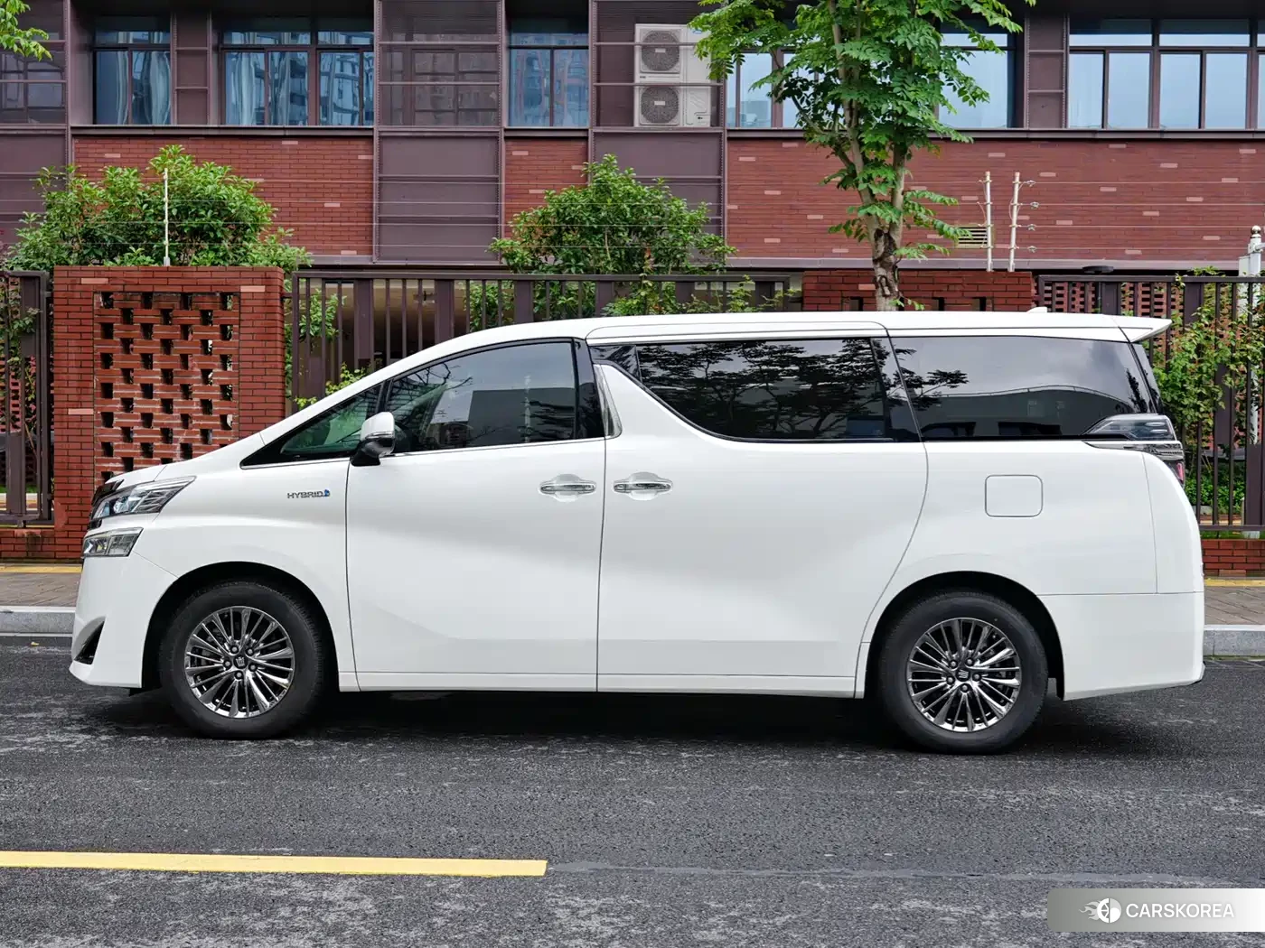 Toyota Wilfa id 4577863 из Китая 8
