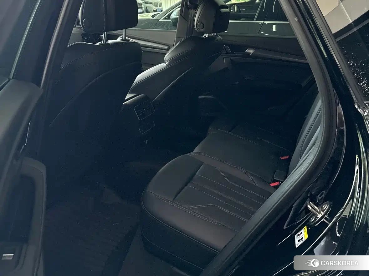 Audi Q5L id 4629598 из Китая 15