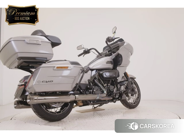 Harley-Davidson Road Glide FLTRXSE 1980 CVO 2023 из Японии, фото 3