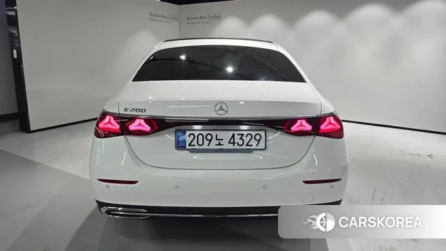 Mercedes-Benz E-Class W214 id 3715874 из Кореи 17